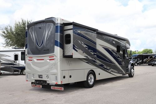 2026 Renegade Rv Verona 36VSB Super C