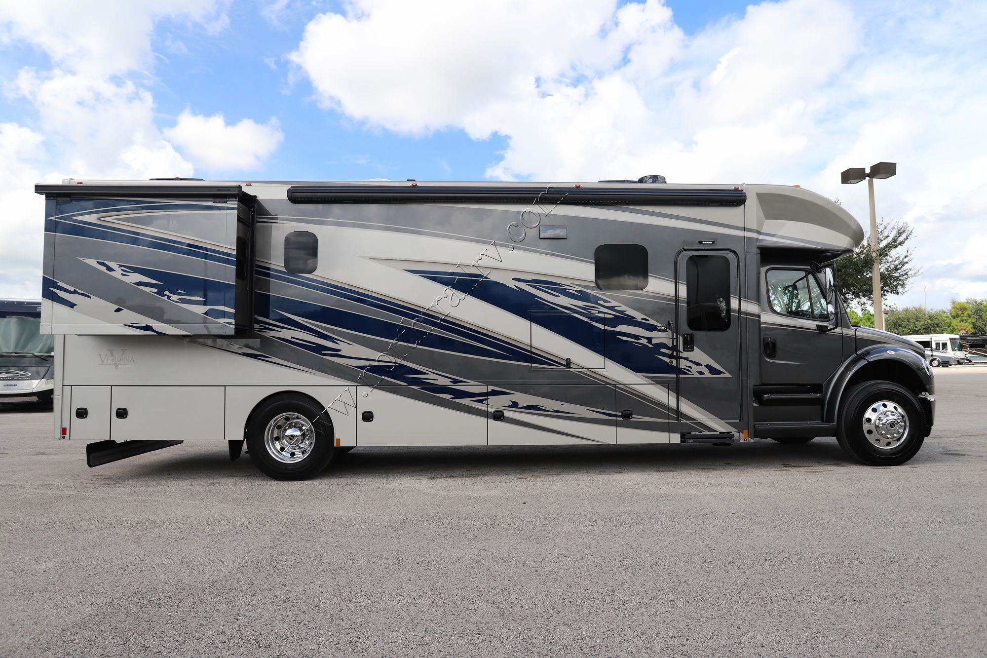 New 2026 Renegade Rv Verona 36VSB Super C  For Sale