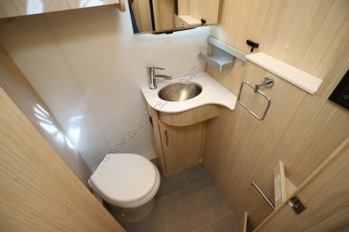 2025 Leisure Van Wonder 24RTB AWD