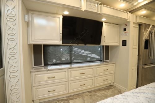 2026 Newmar Essex 4521