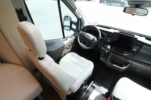 2025 Leisure Van Wonder 24RTB AWD