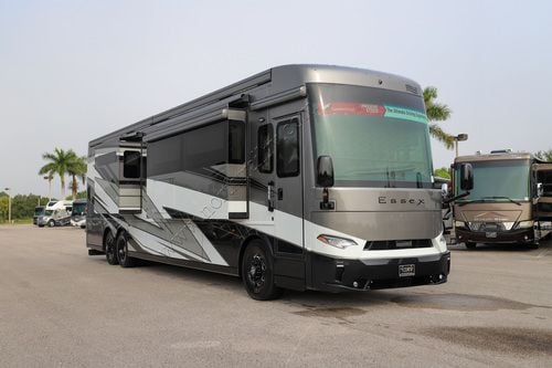 2026 Newmar Essex 4521