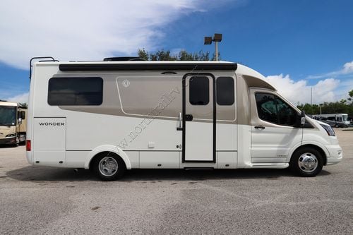 2025 Leisure Van Wonder 24RTB AWD