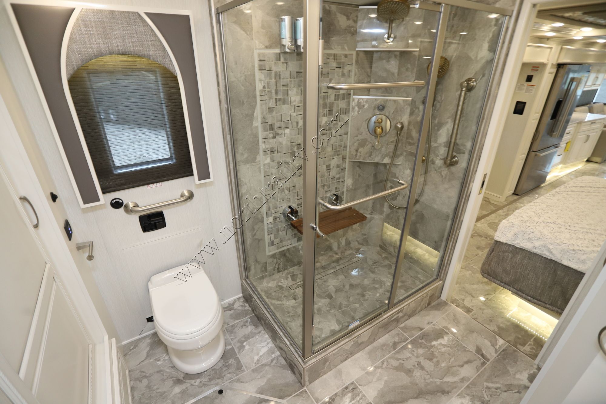 New 2026 Newmar Essex 4521 Class A  For Sale