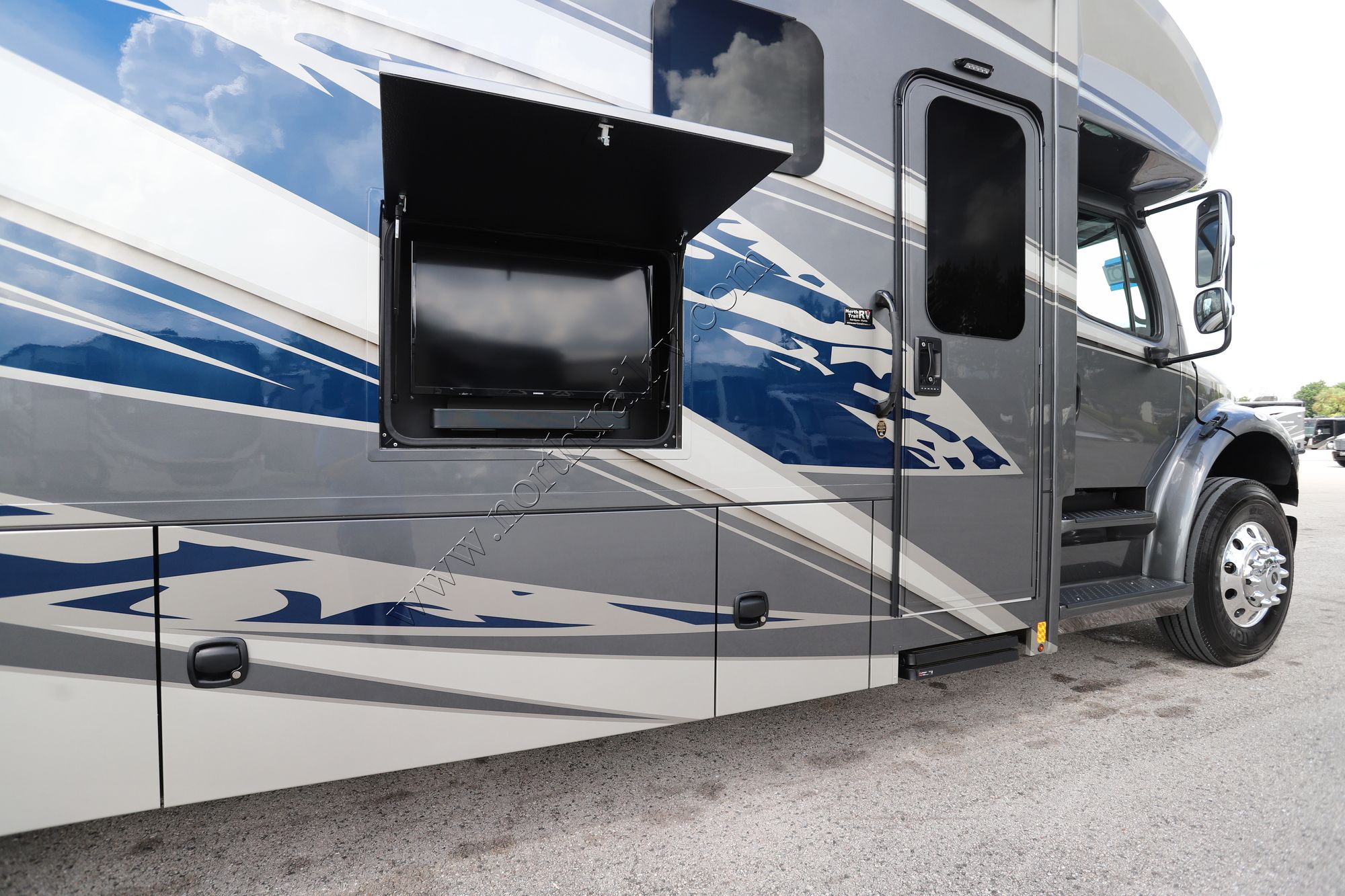 New 2026 Renegade Rv Verona 36VSB Super C  For Sale