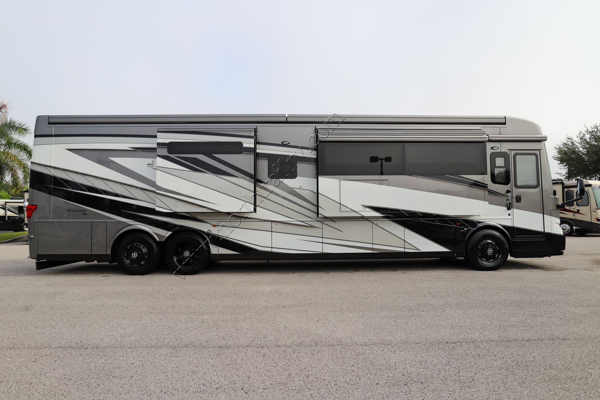 New 2026 Newmar Essex 4521 Class A  For Sale