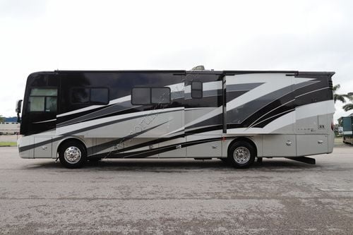 2020 Tiffin Motor Homes Allegro Red 37BA