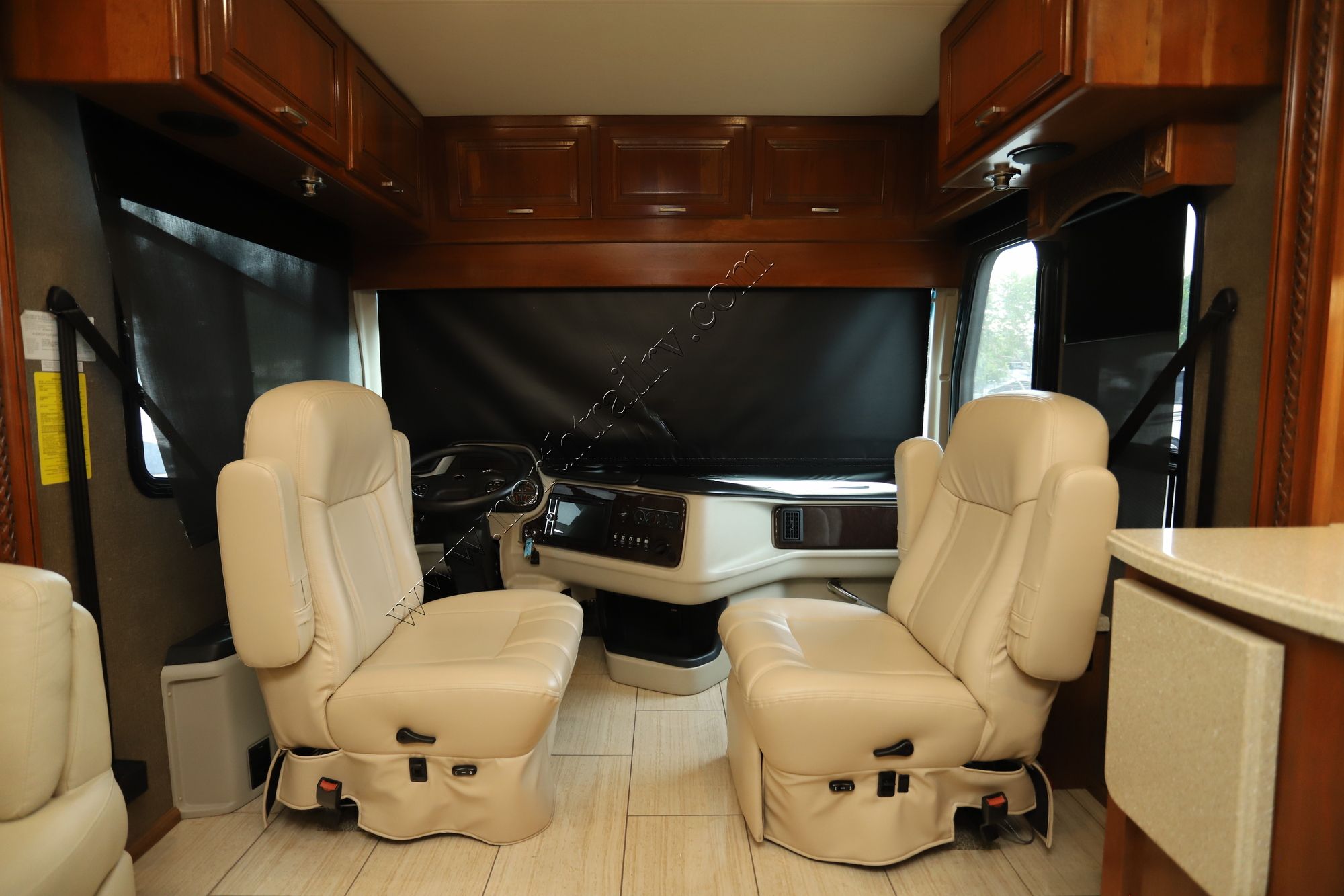 Used 2018 Holiday Rambler Endeavor Xe 38K Class A  For Sale