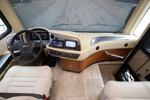2020 Tiffin Motor Homes Allegro Red 37BA