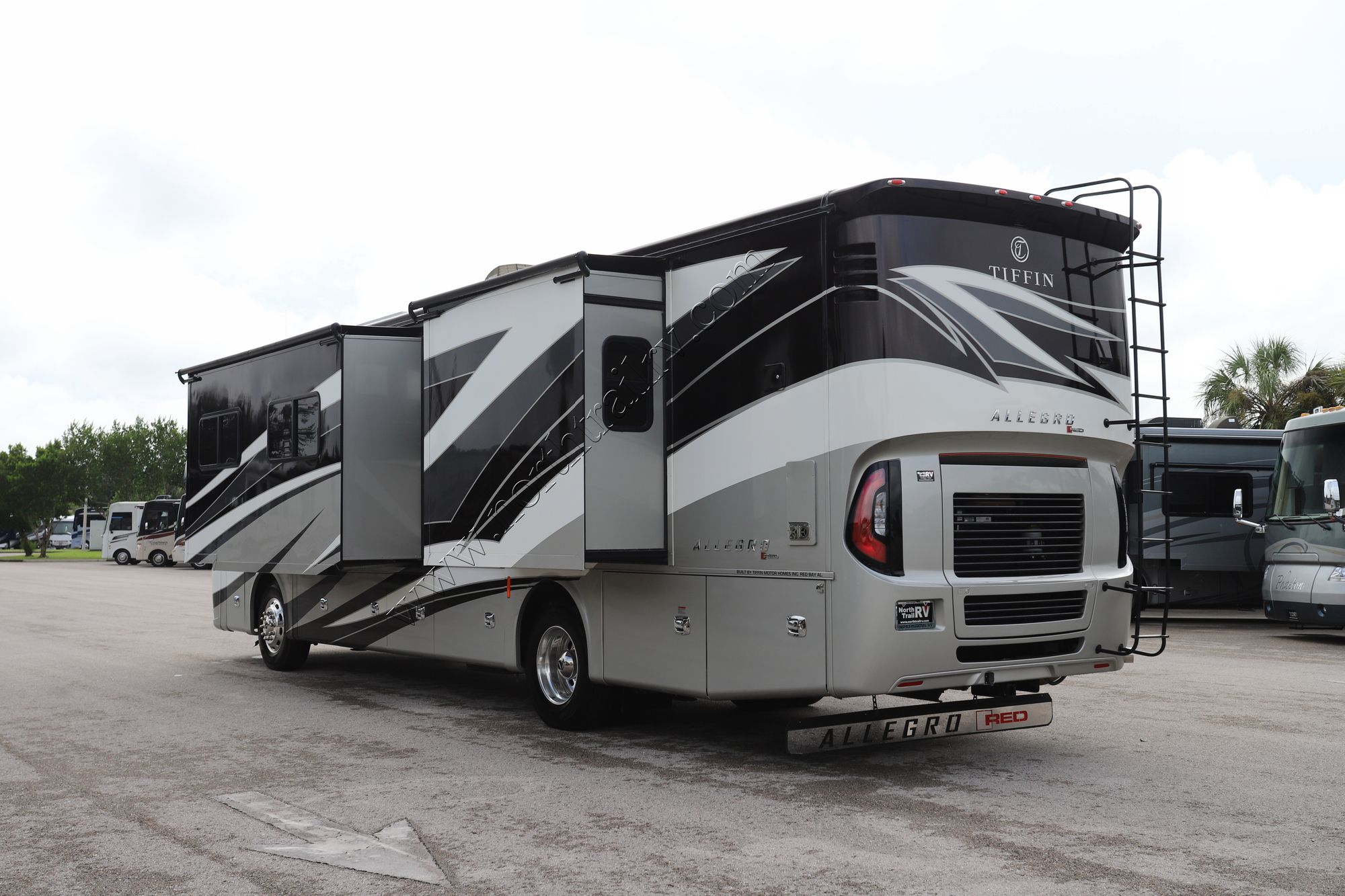 Used 2020 Tiffin Motor Homes Allegro Red 37BA Class A  For Sale