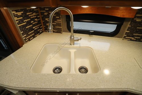2018 Holiday Rambler Endeavor Xe 38K