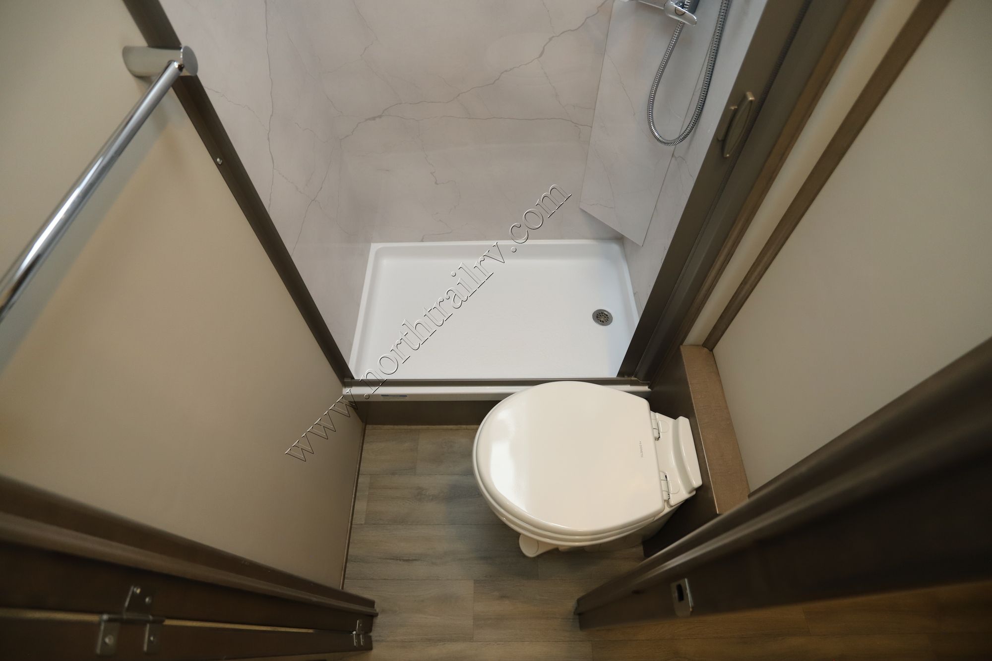 Used 2025 Renegade Rv Vienna 25TBC Class C  For Sale