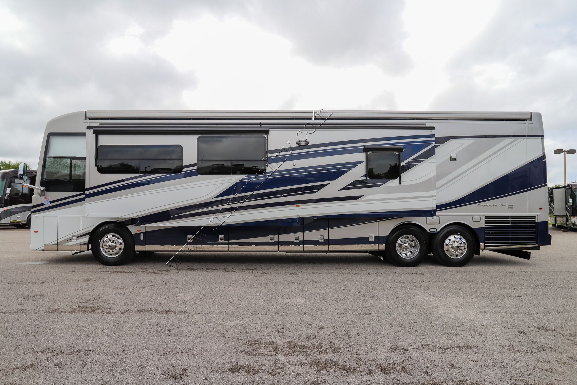 New 2026 Newmar Dutch Star 4369 Class A  For Sale