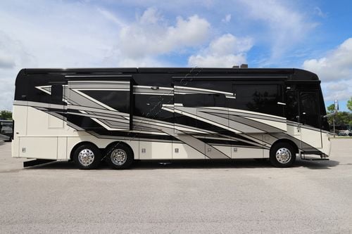 2022 Newmar Ventana 4037