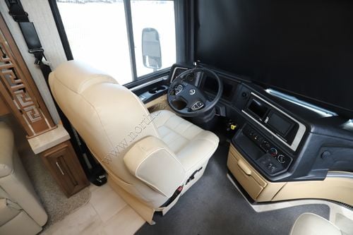 2022 Newmar Ventana 4037