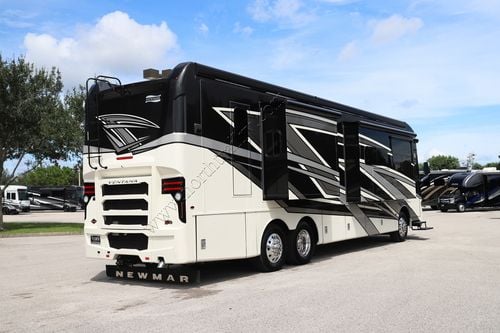 2022 Newmar Ventana 4037