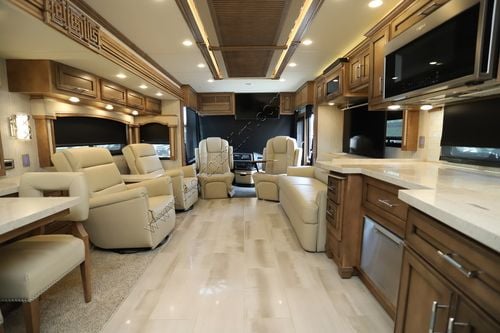 2022 Newmar Ventana 4037