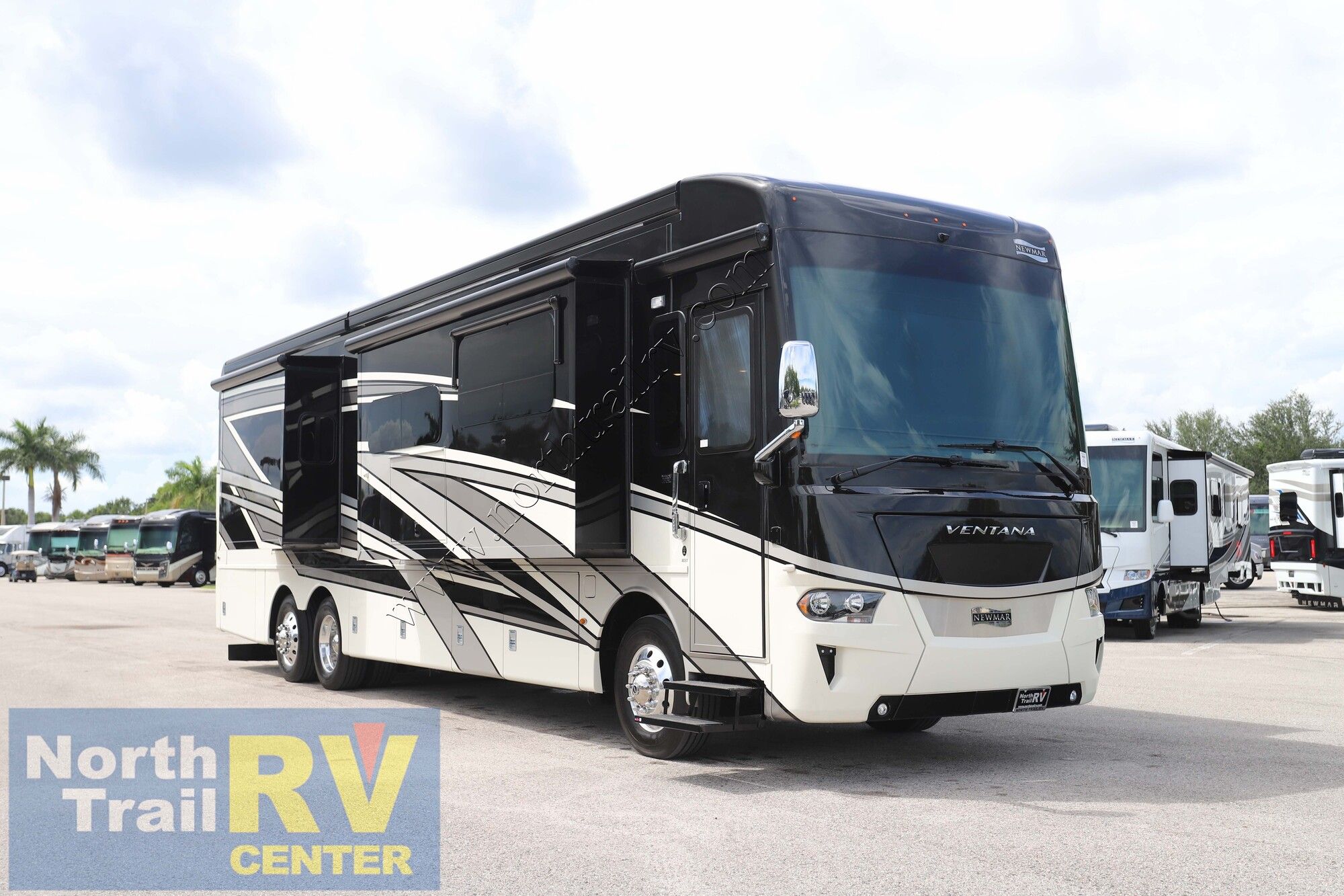 Used 2022 Newmar Ventana 4037 Class A  For Sale