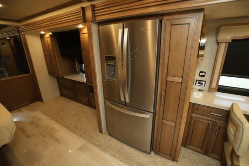 2022 Newmar Ventana 4037