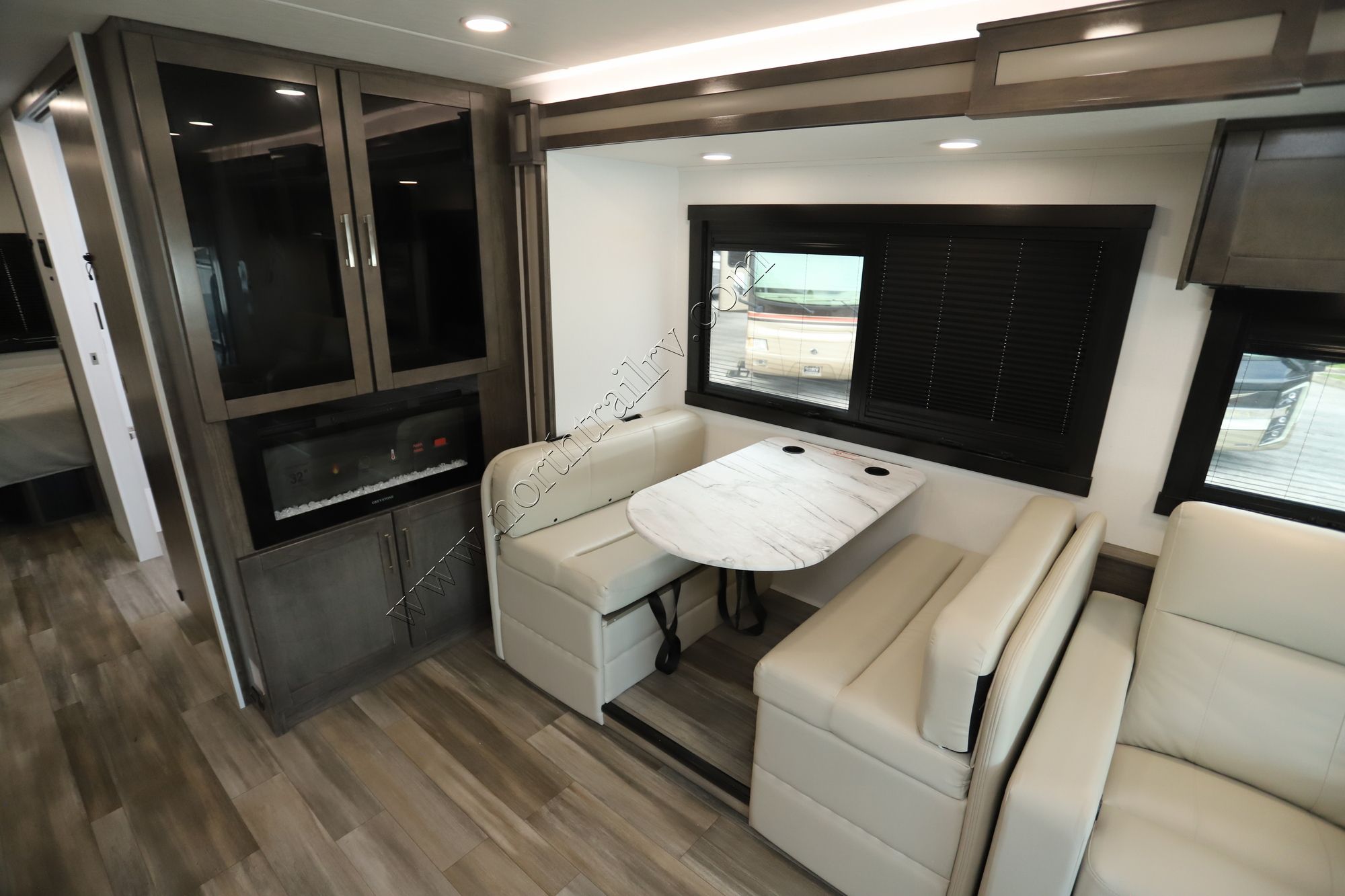 New 2026 Jayco Precept 34G Class A  For Sale