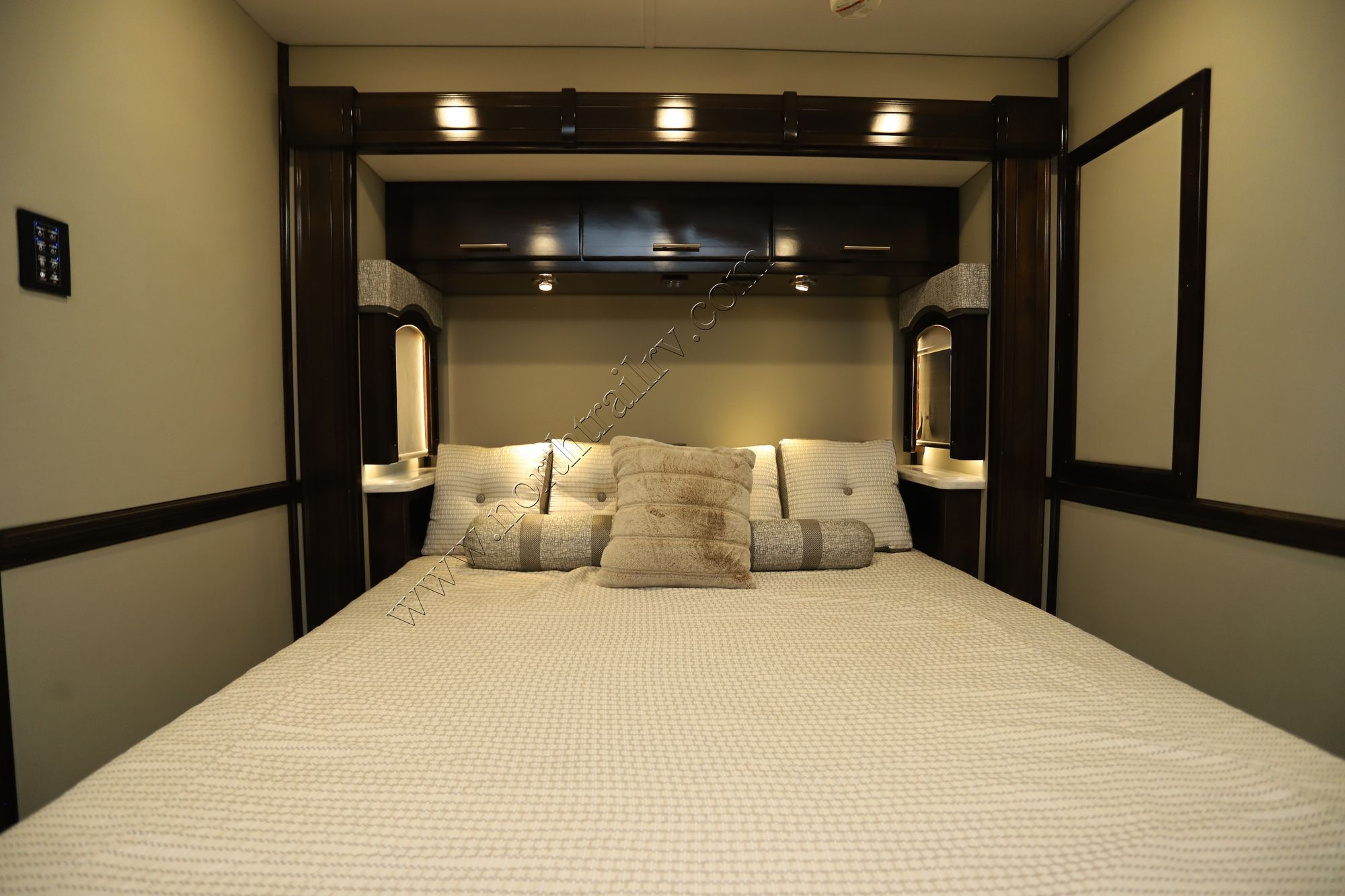 Used 2021 Renegade Rv Classic 45CMR Super C  For Sale
