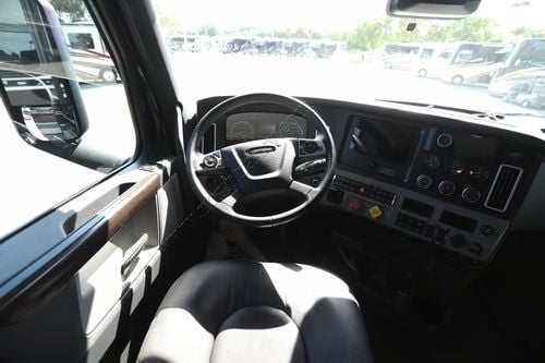 2021 Renegade Rv Classic 45CMR