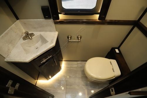 2021 Renegade Rv Classic 45CMR