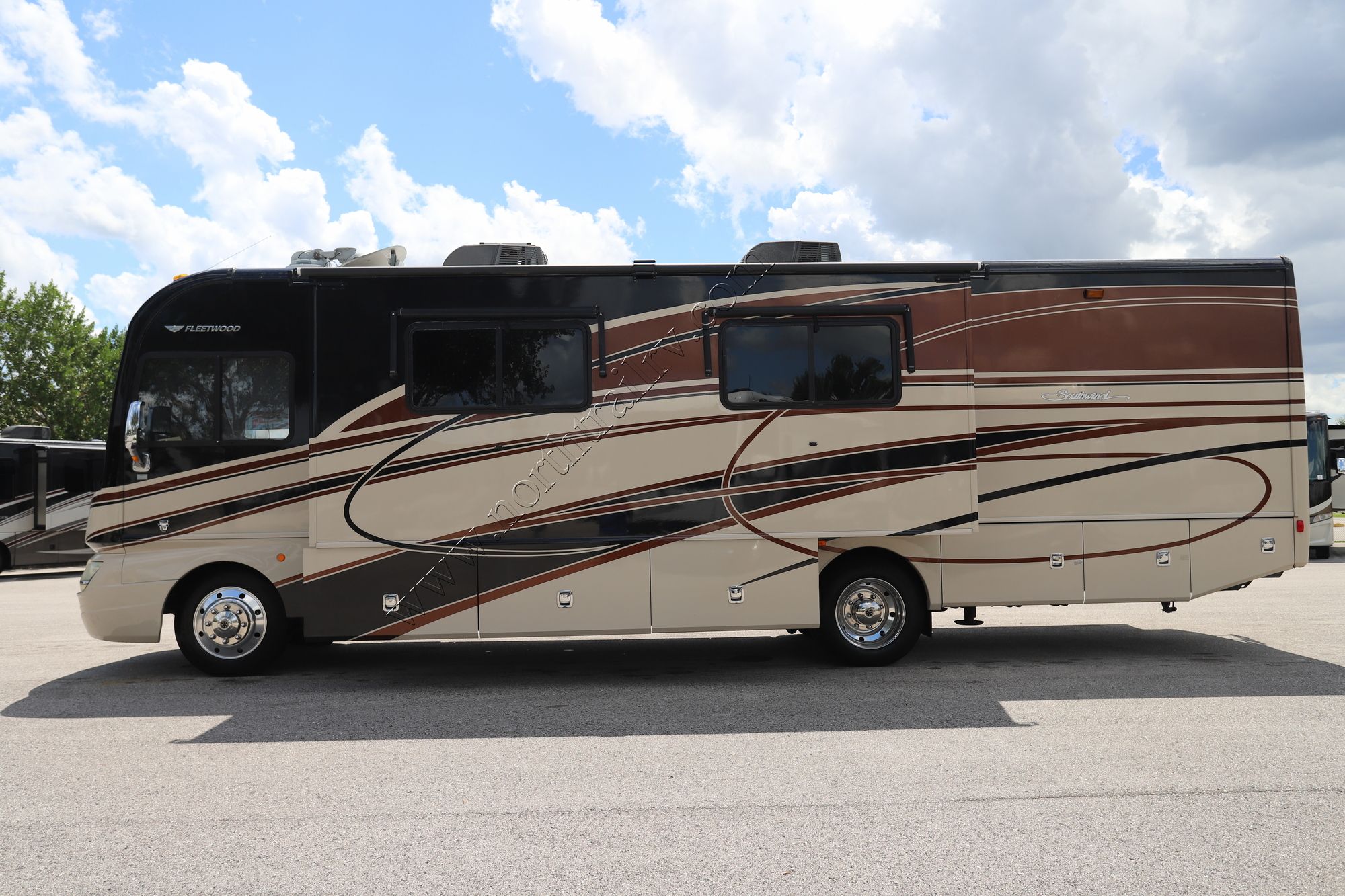 Used 2014 Fleetwood Southwind 34A Class A  For Sale