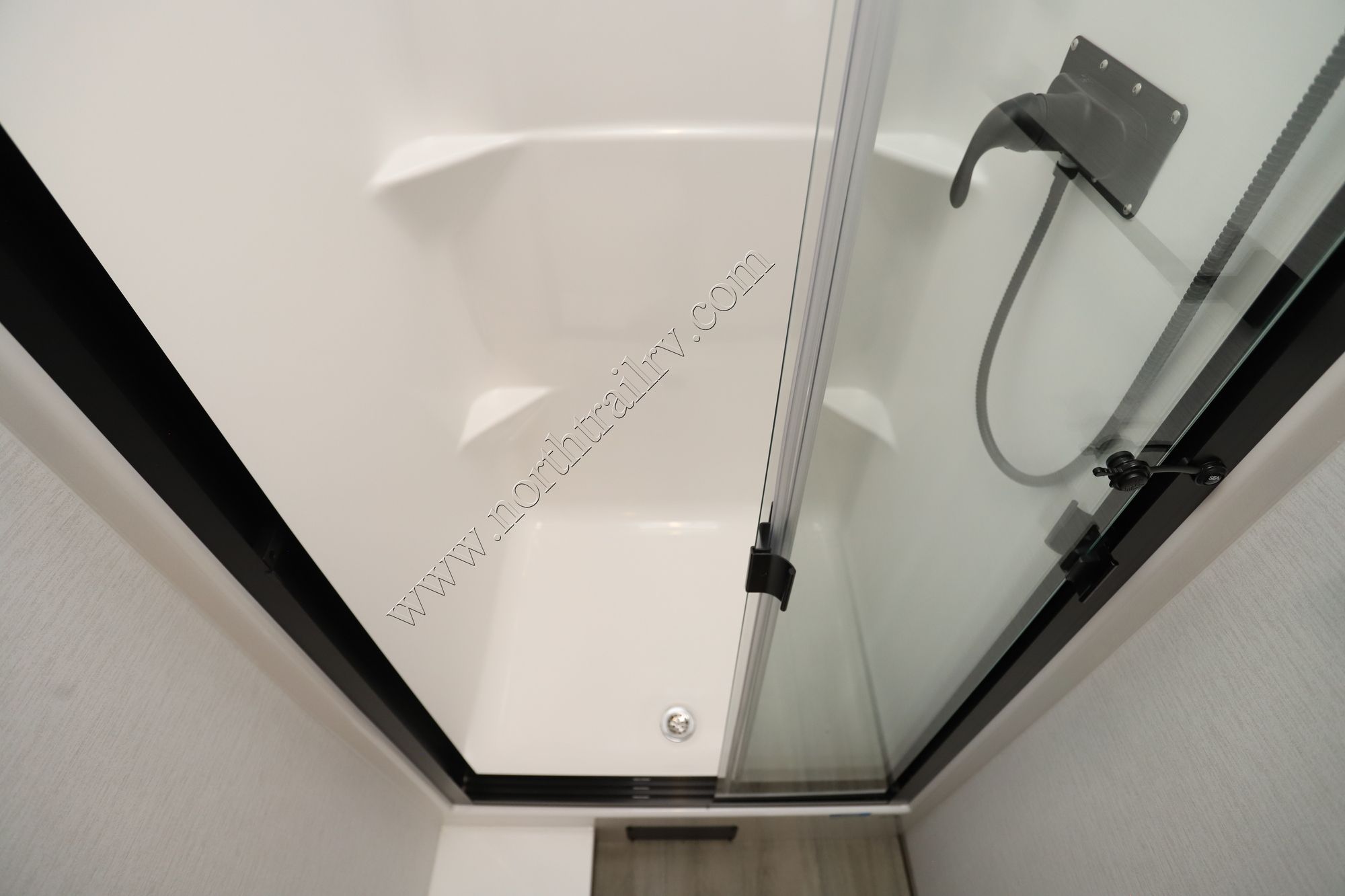Used 2025 Renegade Rv Veracruz 32VDS Super C  For Sale
