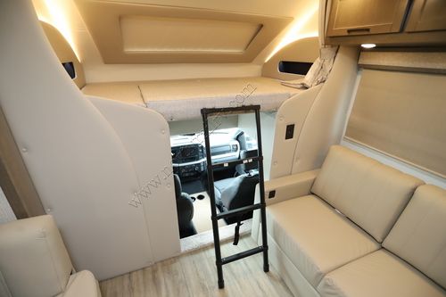 2025 Renegade Rv Veracruz 32VDS