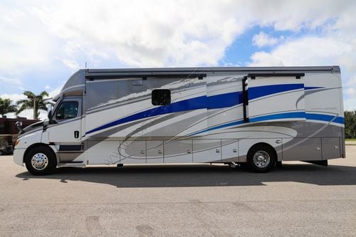 2024 Renegade Explorer 40ERB