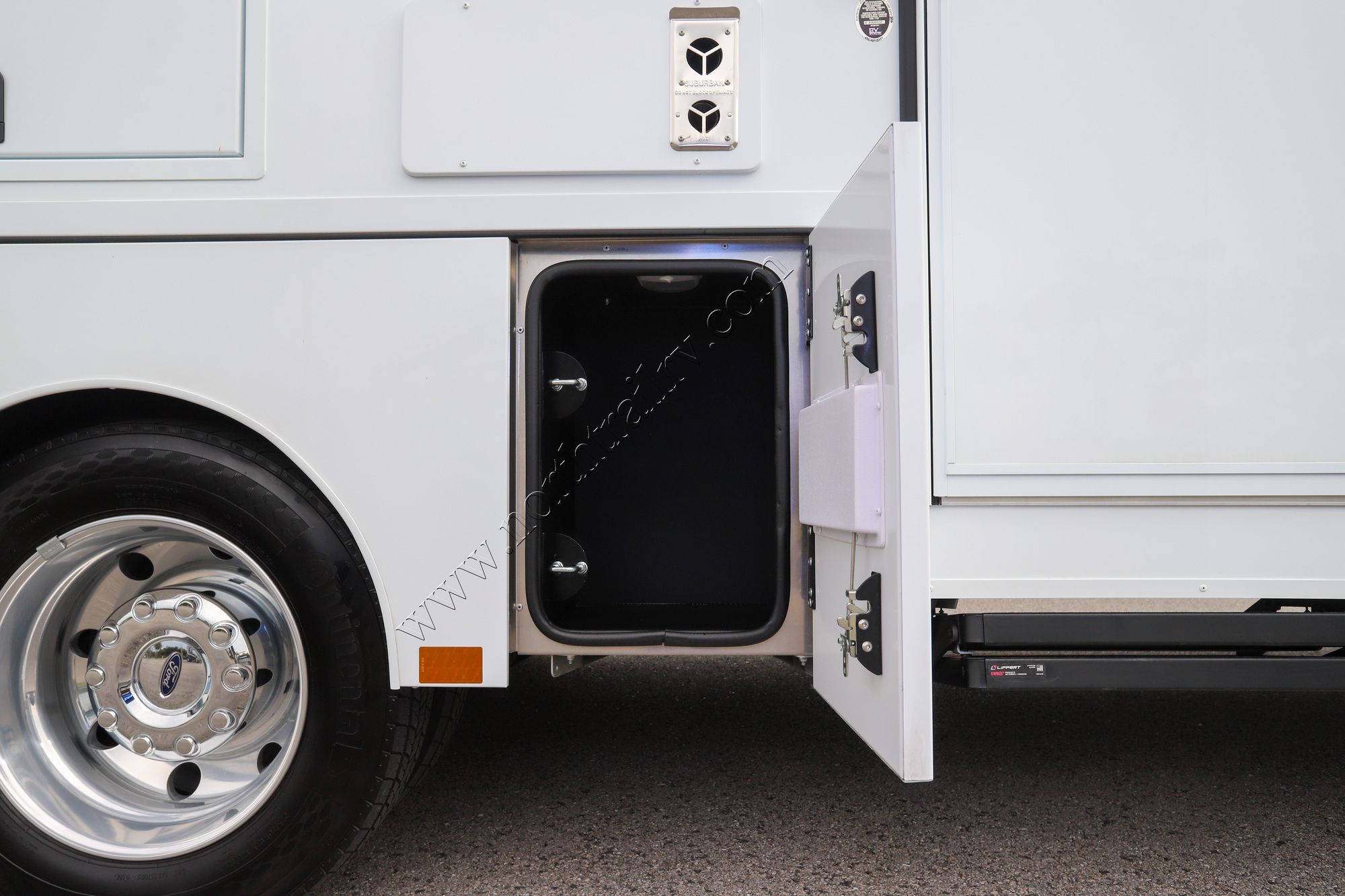 Used 2025 Renegade Rv Veracruz 32VDS Super C  For Sale