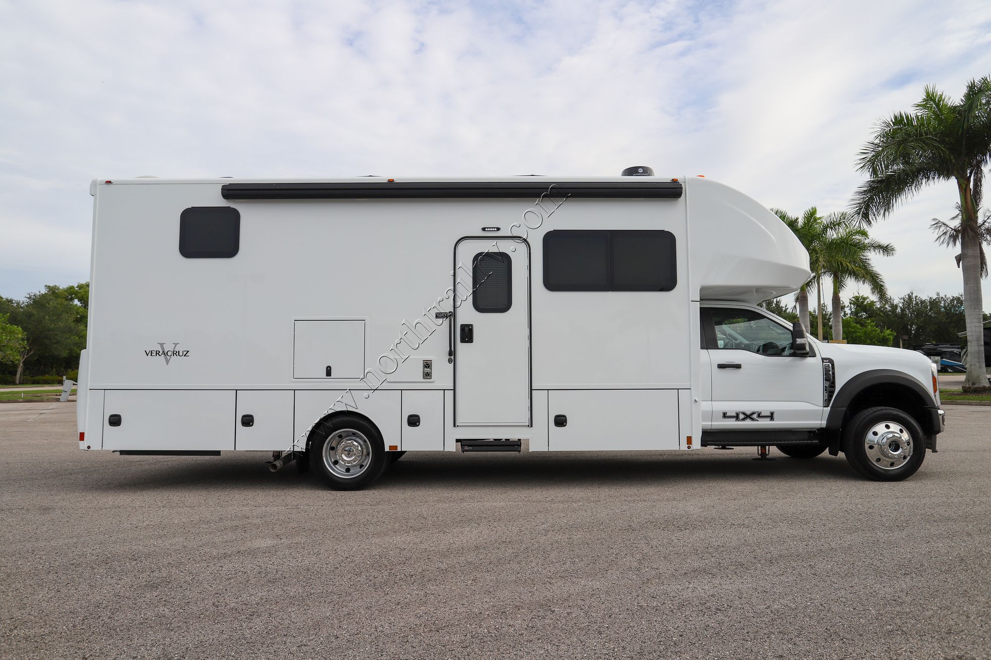 Used 2025 Renegade Rv Veracruz 32VDS Super C  For Sale