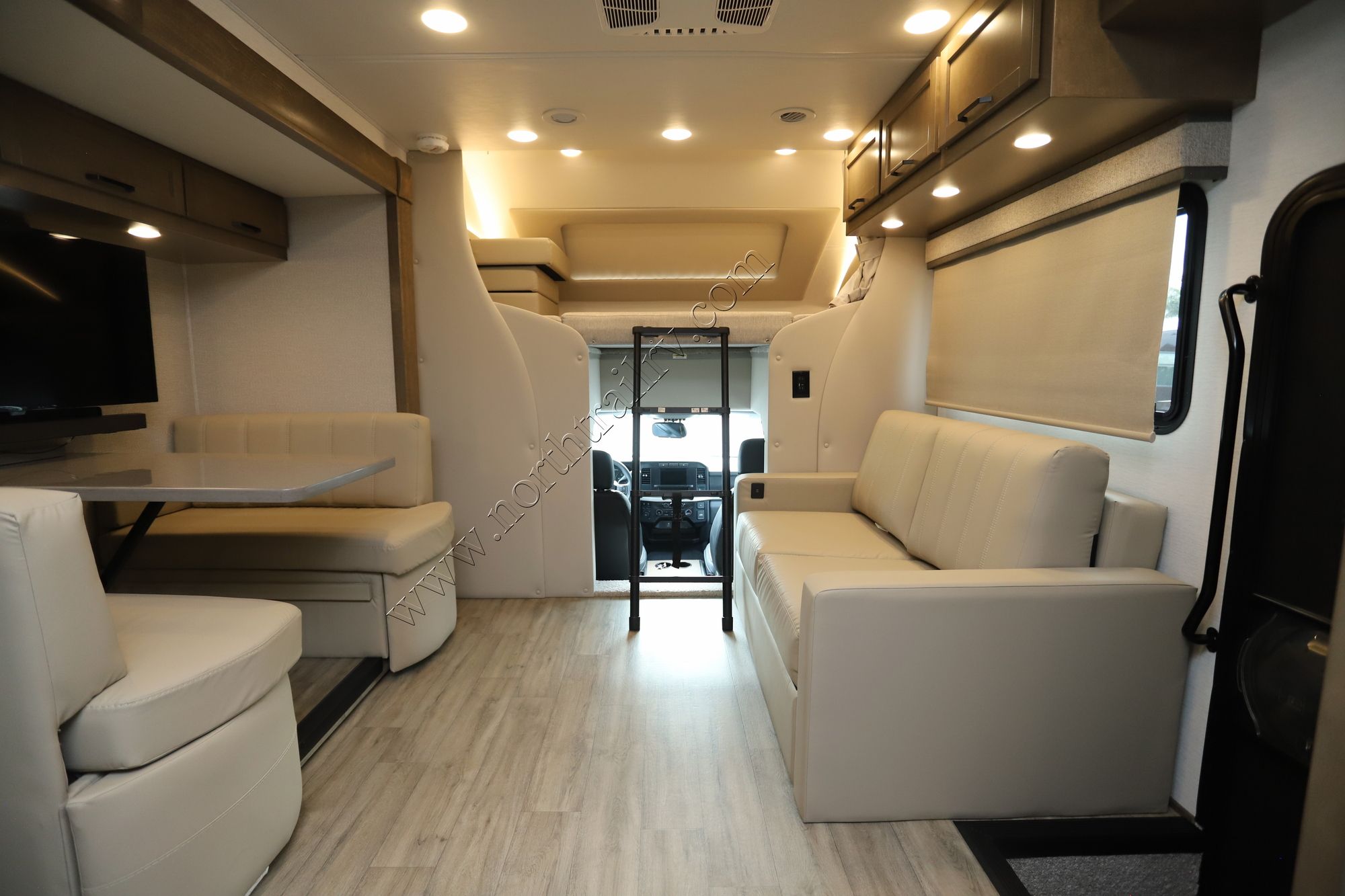 Used 2025 Renegade Rv Veracruz 32VDS Super C  For Sale