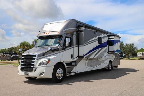 2024 Renegade Explorer 40ERB