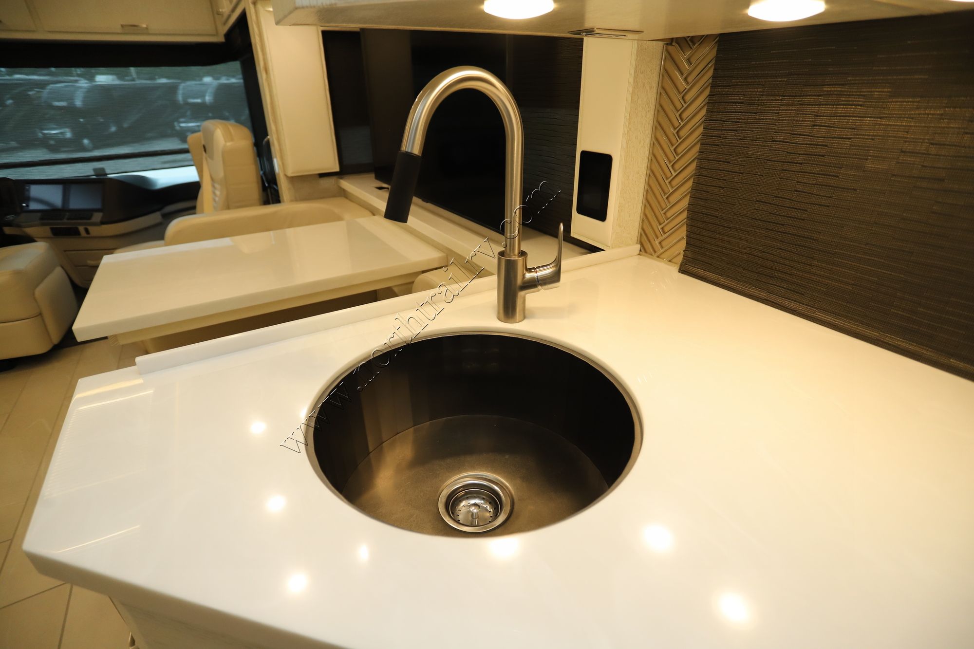Used 2023 Newmar New Aire 3547 Class A  For Sale