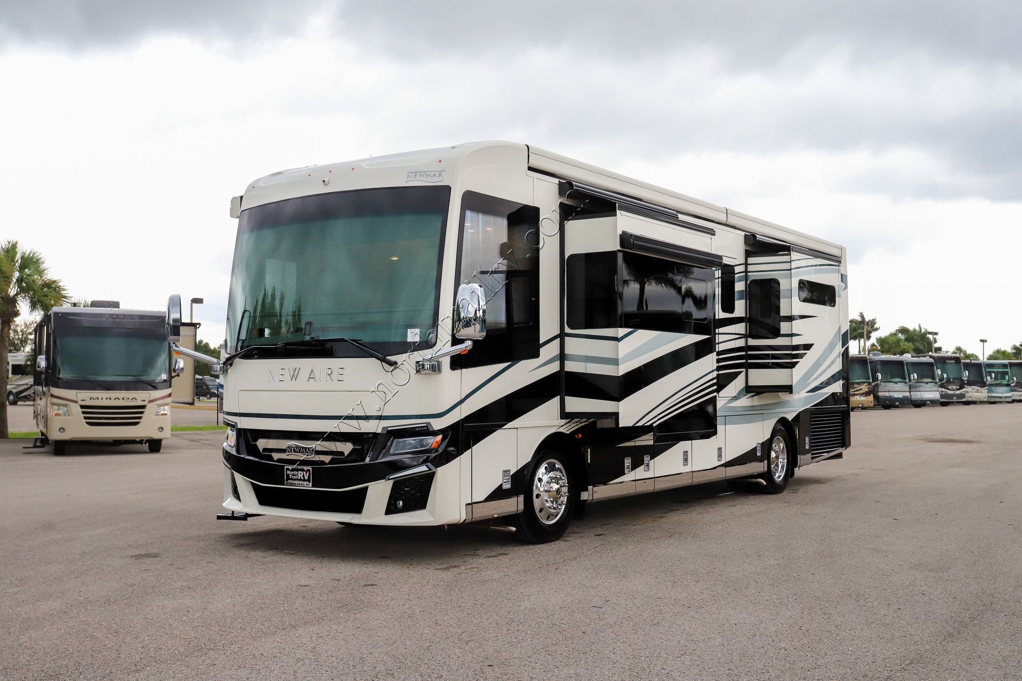 Used 2023 Newmar New Aire 3547 Class A  For Sale