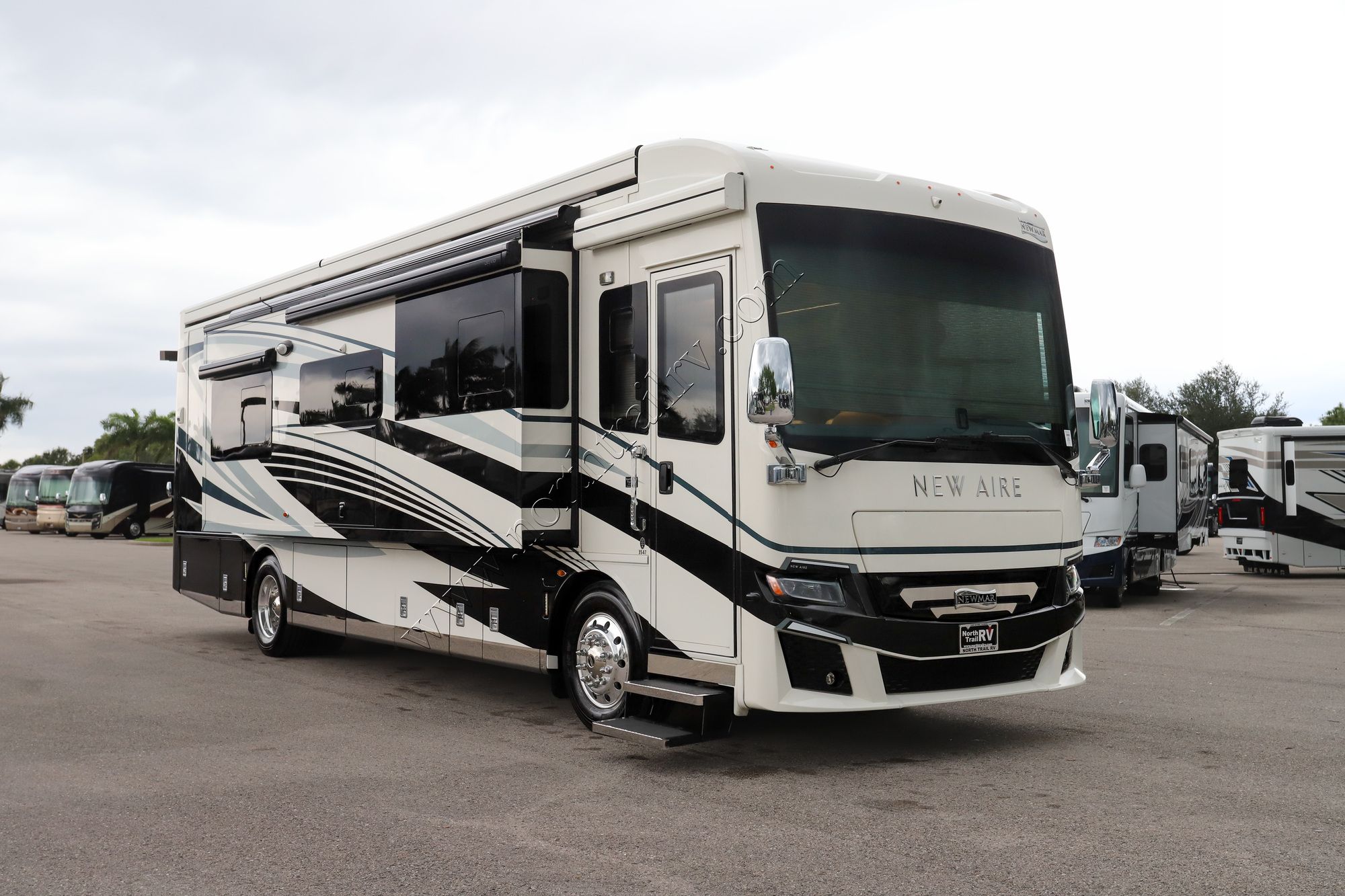 Used 2023 Newmar New Aire 3547 Class A  For Sale