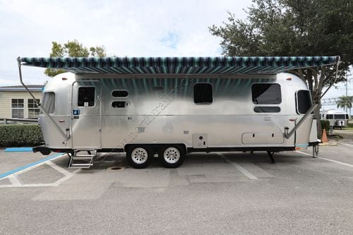 2026 Airstream International 27FB