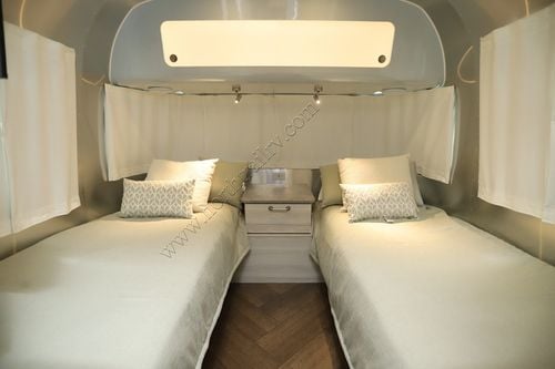 2026 Airstream International 27FB