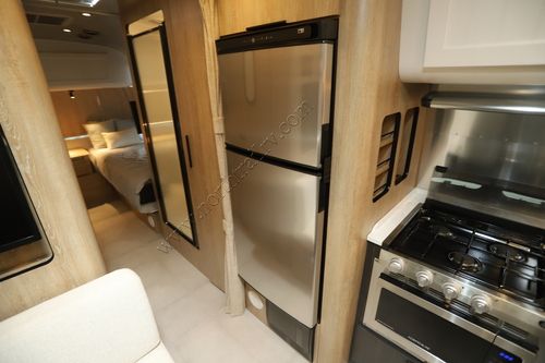 2024 Airstream Pottery Barn 28RB