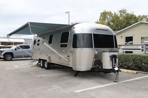 2026 Airstream International 27FB