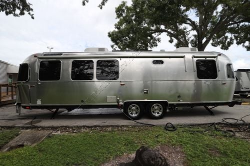 2026 Airstream Classic 30RB