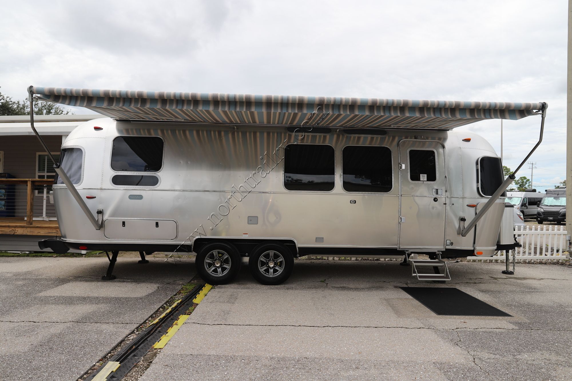 Used 2024 Airstream Pottery Barn 28RB Travel Trailer  For Sale