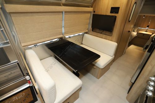 2024 Airstream Pottery Barn 28RB