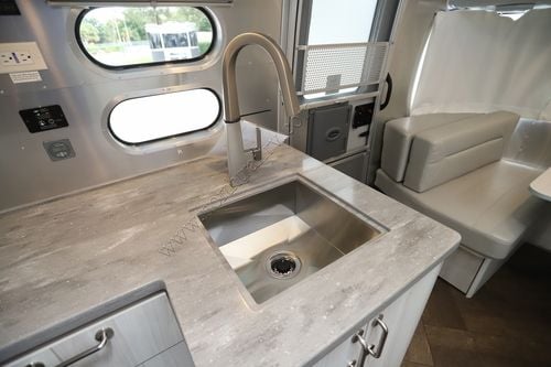 2026 Airstream International 27FB
