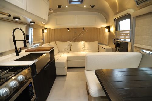 2024 Airstream Pottery Barn 28RB