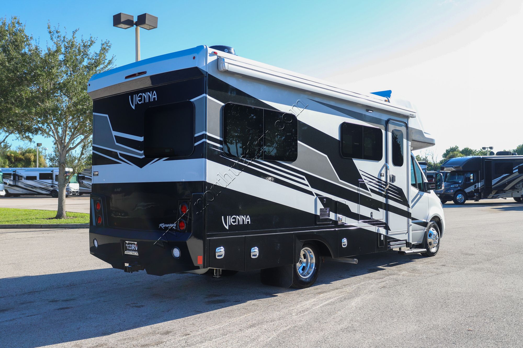New 2026 Renegade Rv Vienna 25DLC Class C  For Sale