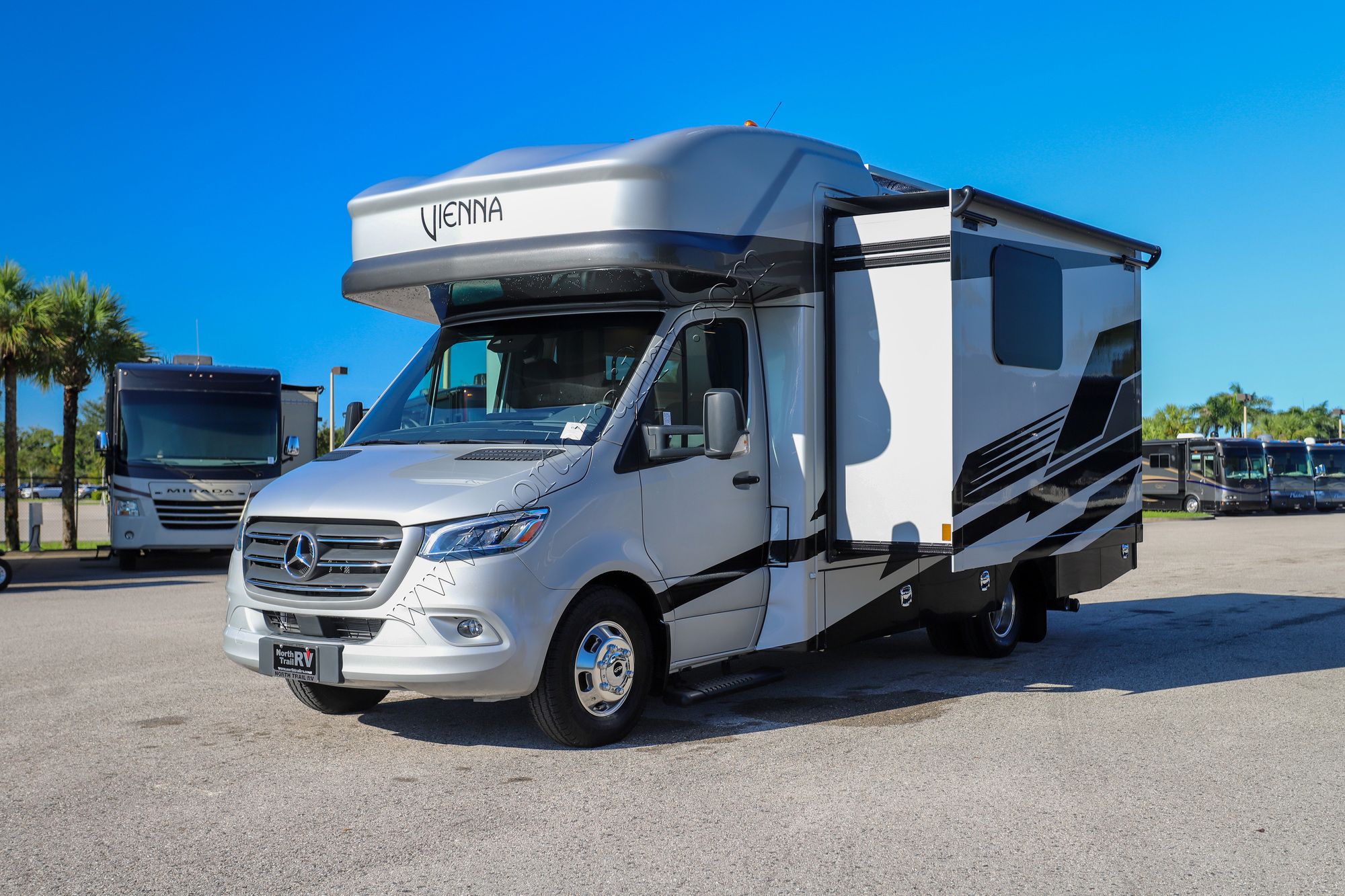 New 2026 Renegade Rv Vienna 25DLC Class C  For Sale
