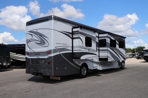 2024 Renegade Rv Explorer 40ERB